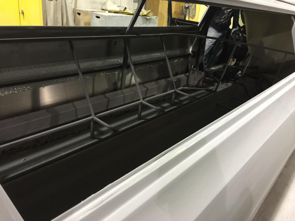 JeffPinnacle's tweet image. Making the new "J" bench seating today for our 2015 Black 300 Stretch. @PinnacleCarSvc #limoland #Pinnaclecarservice