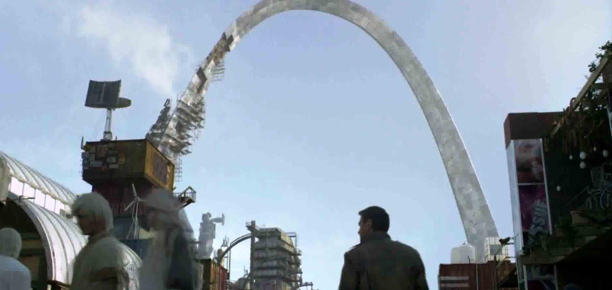 YASTLBlog's tweet photo. First Resistance, then Defiance, now DC's Legends of Tomorrow. #FutureArch takes a lickin', keeps on tickin': http://t.co/jDsb0dJEwR