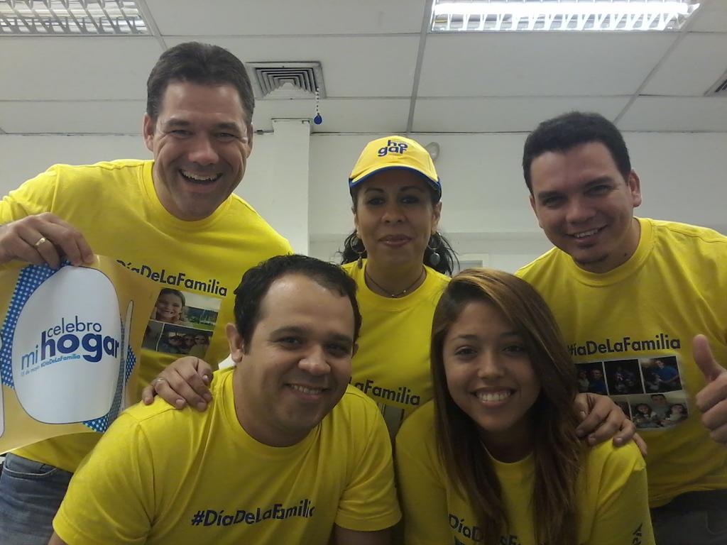 robletomichael's tweet image. Feliz  #DiaDeLaFamilia