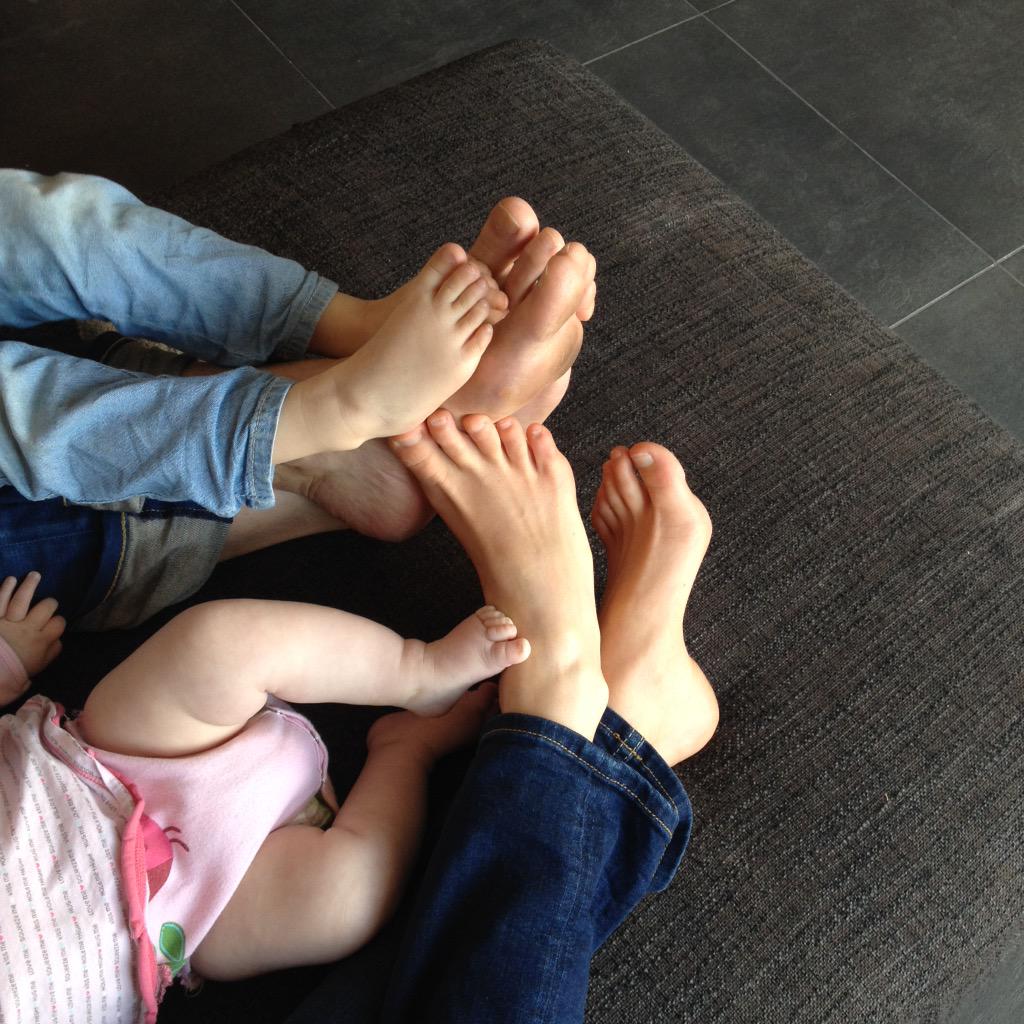 ChVitaal's tweet photo. Kijk @TOMS , blote voeten (helaas geen instagram). #withoutshoes http://t.co/irOLeiwXue