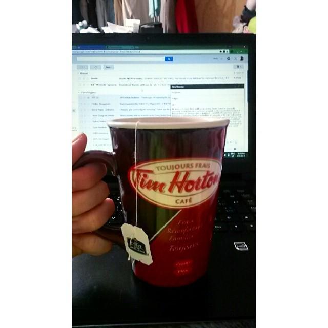 7101dogdaot's tweet photo. http://t.co/I8Y4NrSvBl #kimcodes Tea and emails kind of Friday #startuplife #tech #timhortons #startup http://t.co/5XWTm2G5sa
