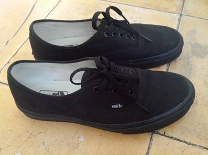 WTS! Vans auth black black(evb) size 9 98% likenew banget! 500k exc <a href="/VYSneakers/">Vans Nike Ventela Original</a> <a href="/VlackStore/">IG : VLACKSTR</a> <a href="/BalamSneakers/">Balam Sneakers</a>