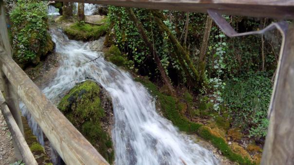 Furgoplan para este finde en #Urederra (Navarra). Impresionante lugar de la naturaleza bit.ly/1Hi6uPP