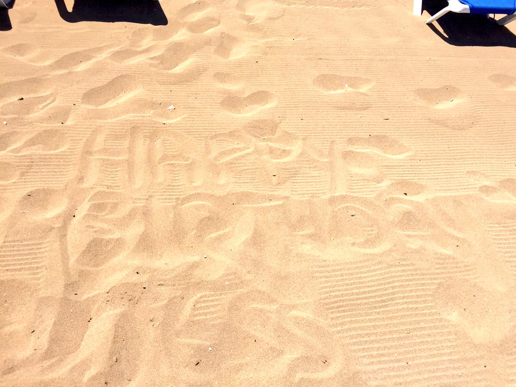 irectrib's tweet photo. Happy birthday to my bestest @jessphillis  😘🎉🍸👯✨🎈☀️🌴🌊 http://t.co/t9afXwDWDz