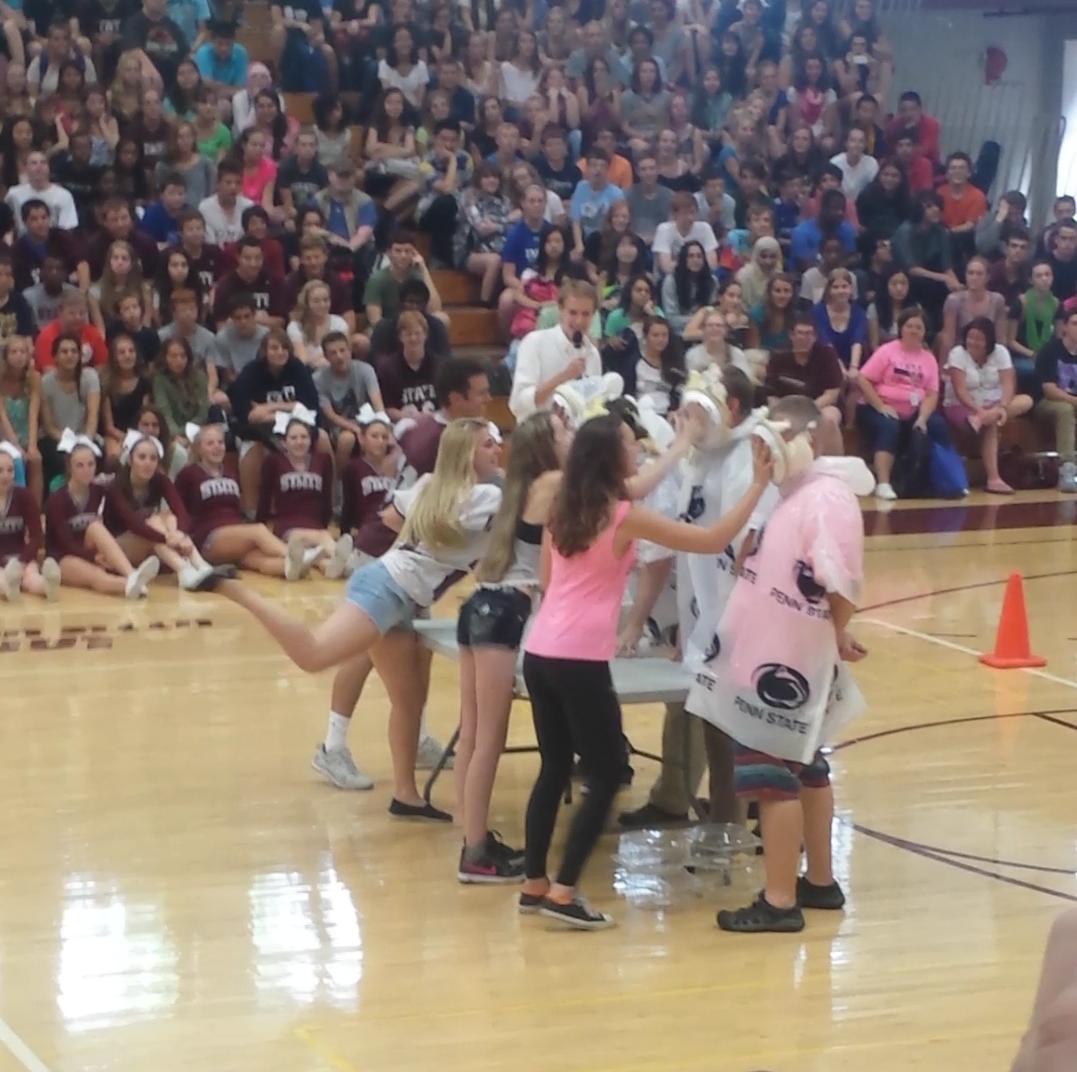 natasaurus_rex_'s tweet photo. Getting to throw a pie at @Weaks19 face was the highlight of my highschool experience #seniors2015 #DocumentTheState http://t.co/HcvnxGTar2