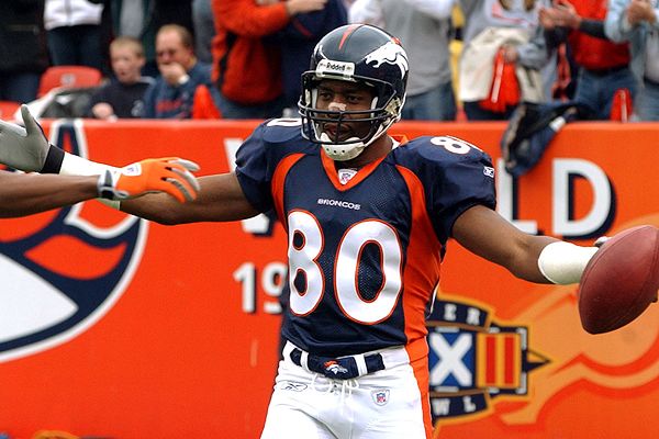 Happy 45th birthday to Broncos legend, Rod Smith. 