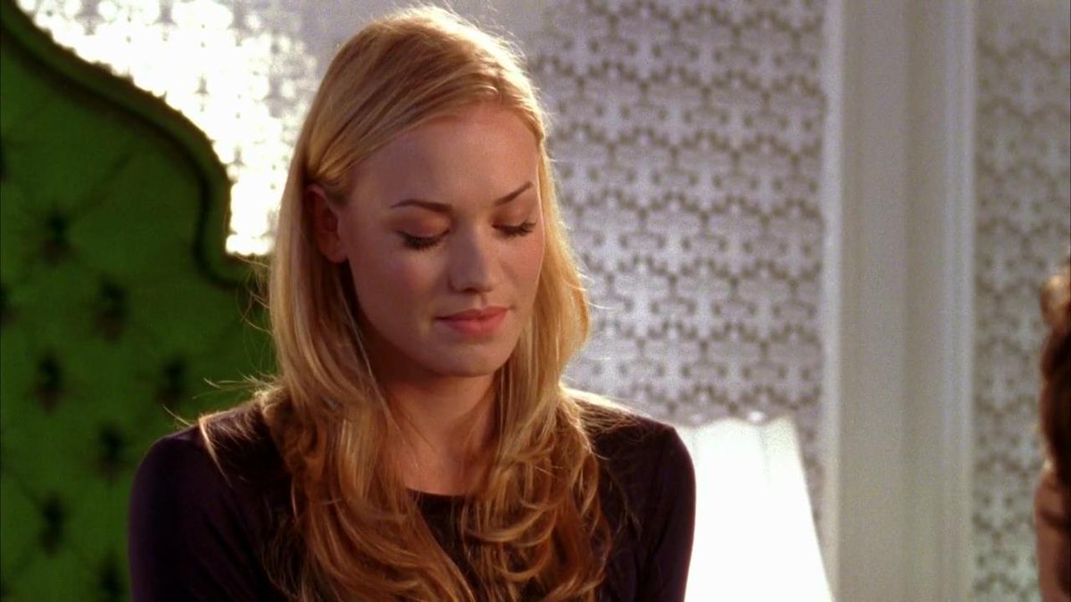 Man4wweladies's tweet photo. #16I V2 . #Chuck's mission is 2 get 2 no her. The feeling she is showing is of not experience something like this http://t.co/Z5SVk9C1co