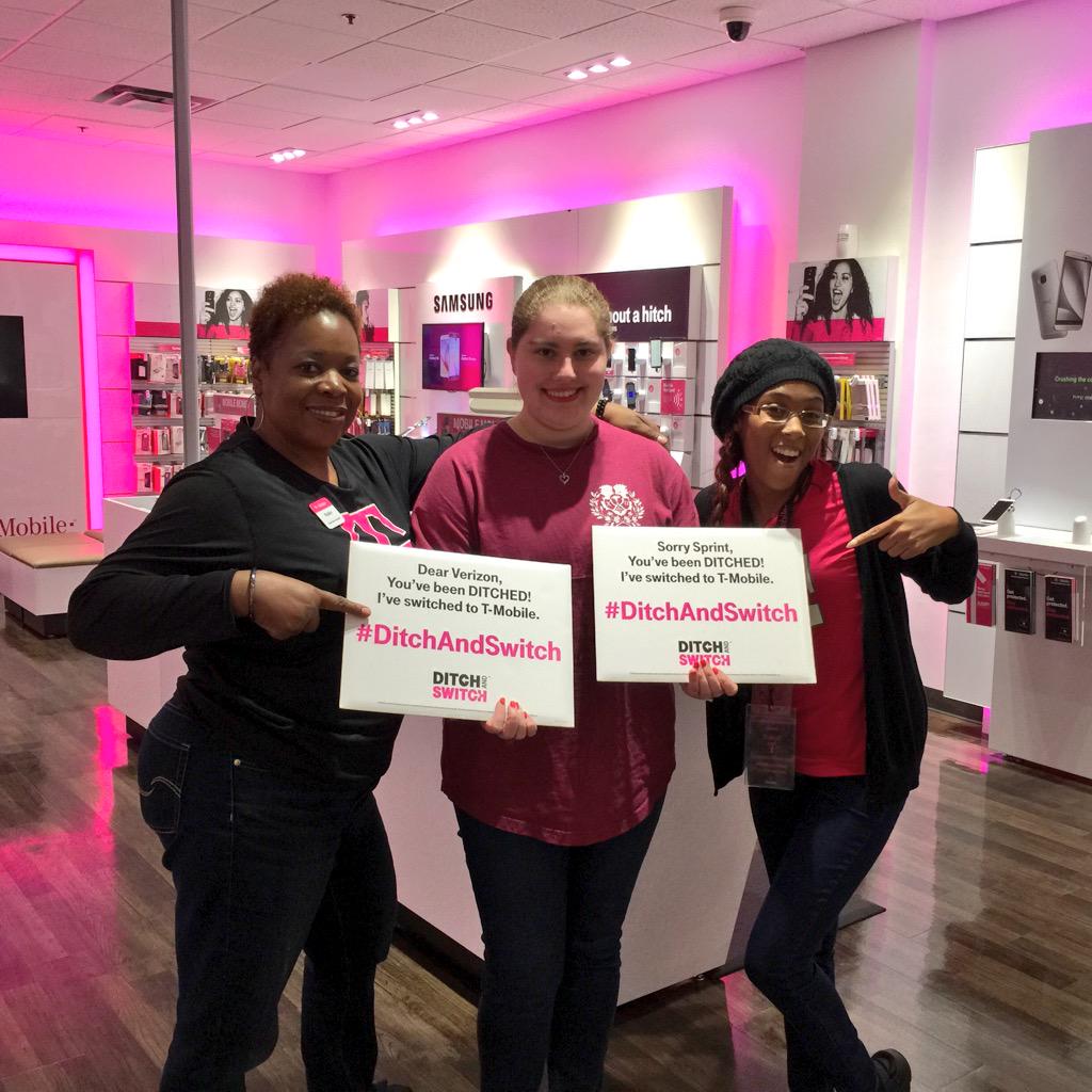 Magenta9410's tweet photo. Sorry Verizon &amp; Sprint, Kat has left you guys hanging! #DominaTors #TMobile #JoinTheMagentaMovement 😊 http://t.co/O0fLJq56Xv