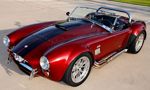 MarjinalAraba's tweet photo. "Shelby Cobra"
     1966 Shelby Cobra 427 http://t.co/EReifFKnnt