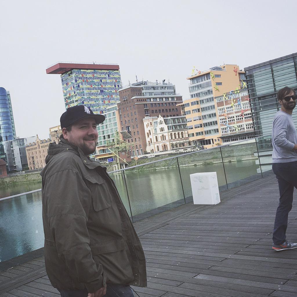 pxgroup_'s tweet photo. Checking out Düsseldorf harbour w/ TBlock and FStriker! http://t.co/bdRUcwcILz