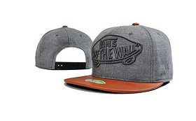 offertsport's tweet photo. Gorras Vans, perfectas para este verano a 15 €. http://t.co/79wDvdmXBe