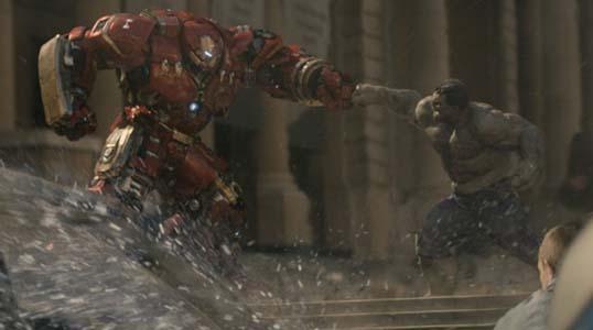 g1's tweet photo. 'Vingadores: Era de Ultron' ultrapassa US$ 1 bilhão em bilheteria mundial http://t.co/DFzwfmelgZ #G1 http://t.co/0vMHY2mt2u