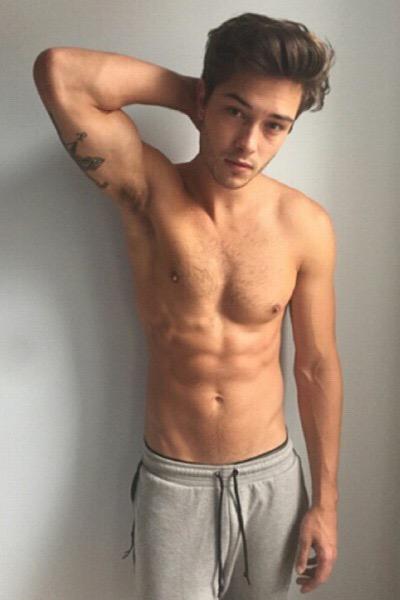 FranciscoRPGMLH's tweet image. darling,i&apos;m your worst nightmare.