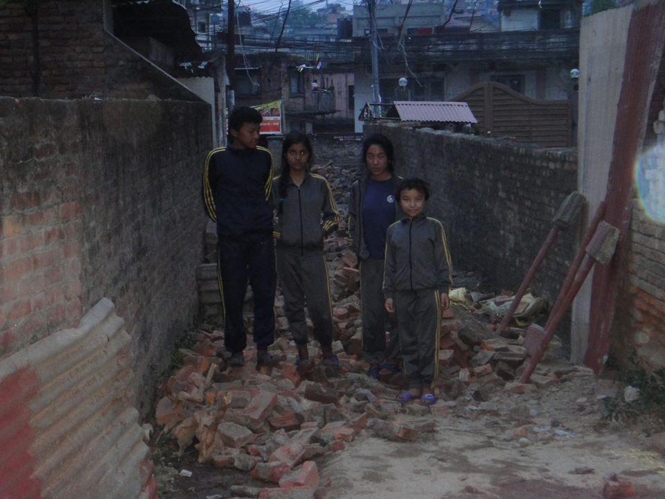 kidsinkathmandu's tweet photo. Thanks @FuturesForKids - excellent reception end #ffkw2w - & support received for @kidsinkathmandu #NepalEarthquake http://t.co/gdAP5diMRB