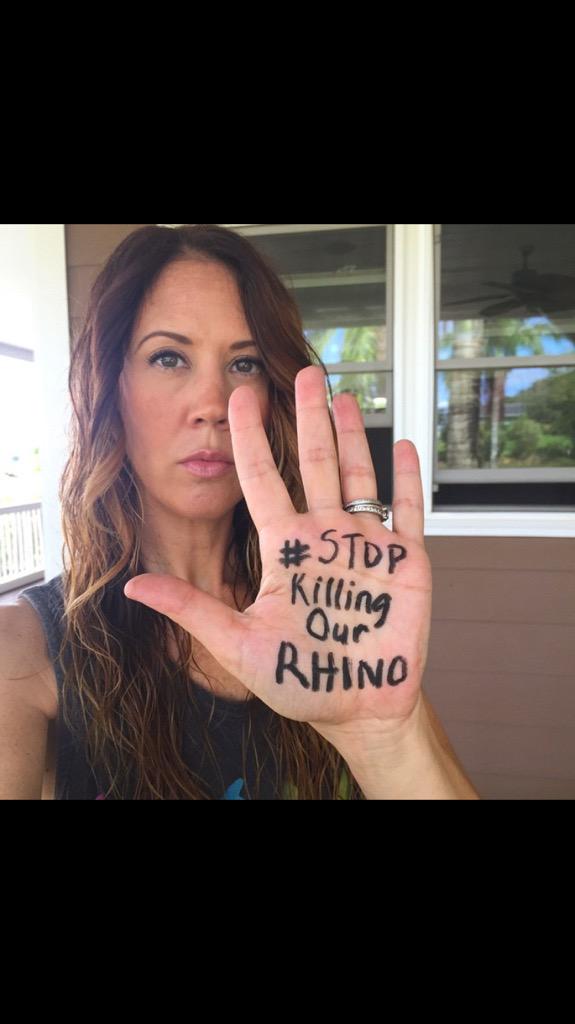 cinergizerbunny's tweet photo. #fightforrhinos #stopkillingourrhino #stopkillingrhinos @EleRhinoMarch @KeepRhinosAlive @AntiPoach @HelpingRhinos http://t.co/AQ46KjK64y
