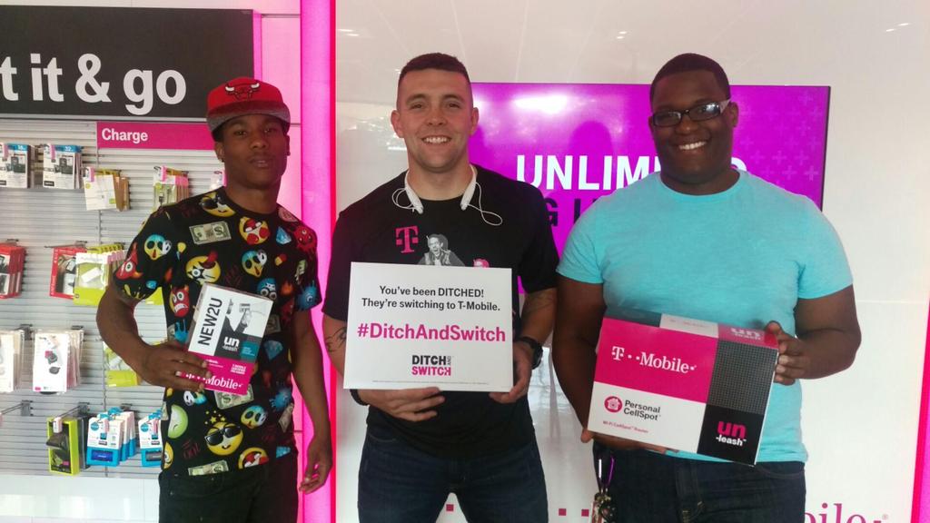 CindyFalkner's tweet photo. You've been ditched. Welcome to T-mobile..Greenville,NC
#ditchandswitch 
@m_wan4life @johnathonspell @OxendinePatina http://t.co/sxfA5GaPbX