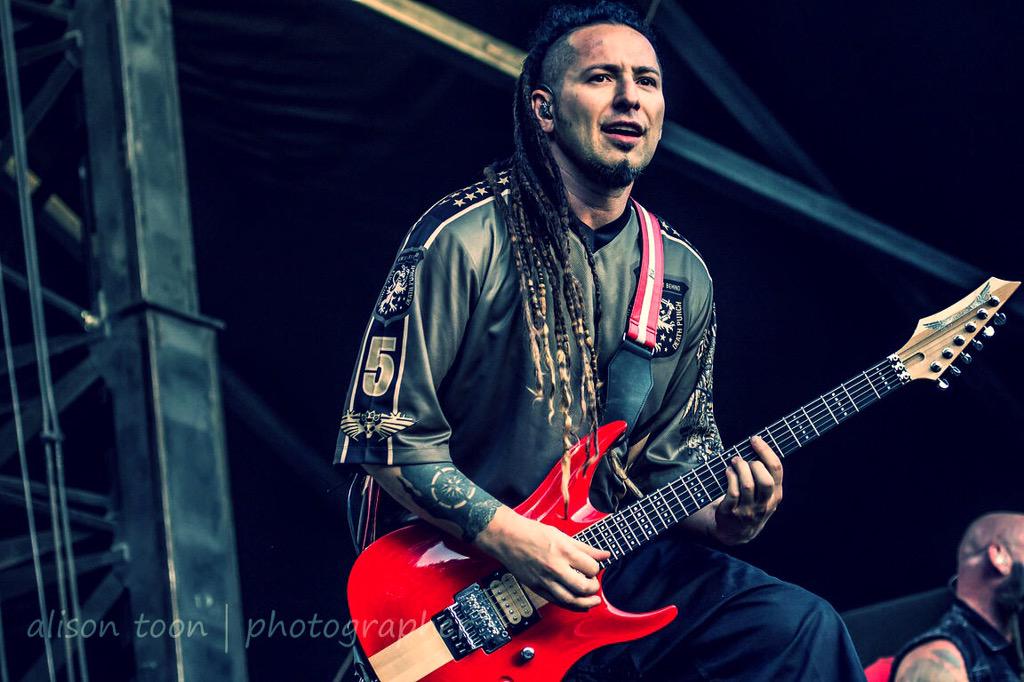   Happy Birthday to Zoltan Bathory of Five Finger Death Punch  open the skyyyy