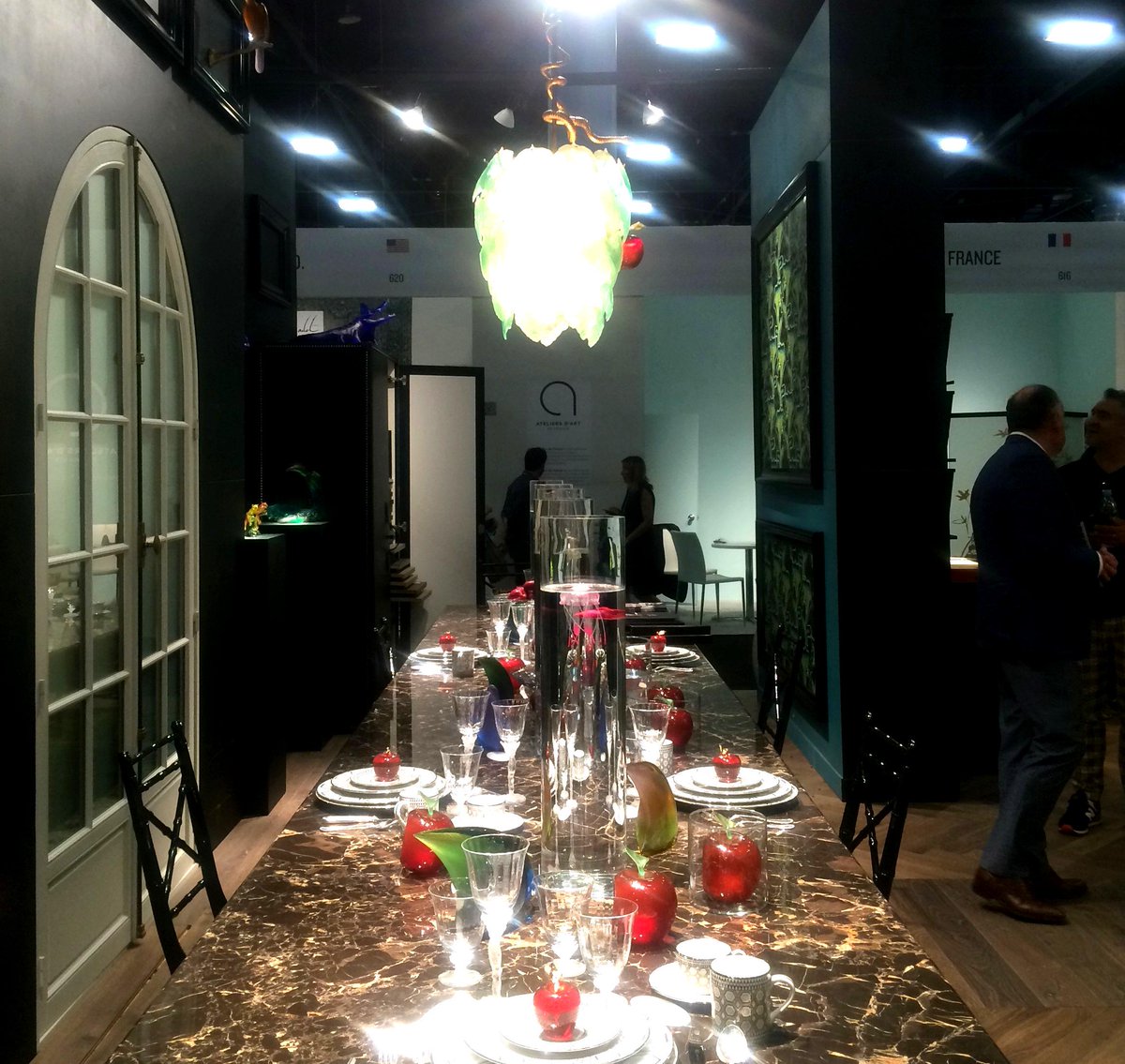 daum_usa's tweet photo. Eden Chandelier &amp; Apples Collection for #DAUM and Hollywood Collection for #Haviland by @MartynBullard @MaisonObjet http://t.co/SSzzIm4LzF