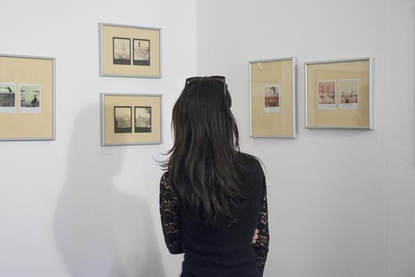 akaOnir's tweet photo. Presto tornano a Roma le oniriche #polaroid di @ClaudiaVanPelt illustrate da @danielatieni. Domani ancora #daTandem<3 http://t.co/jvToFOqmI1