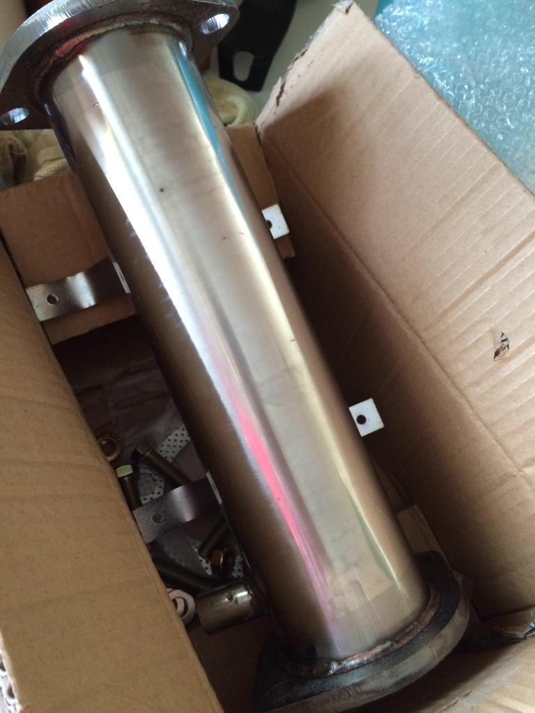 PSIRacing's tweet photo. CAR PARTS!! http://t.co/A00uoF4J4b