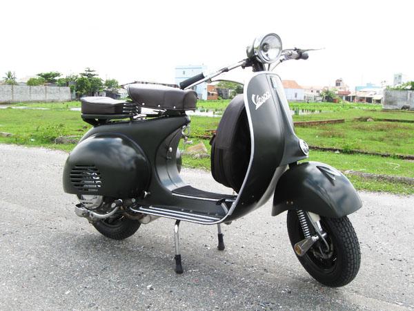 sykose's tweet photo. sykose and @darrylljones saving up for a vespa for extreme adventures . All sponsors gladly welcomed . http://t.co/90ElB5vtYW