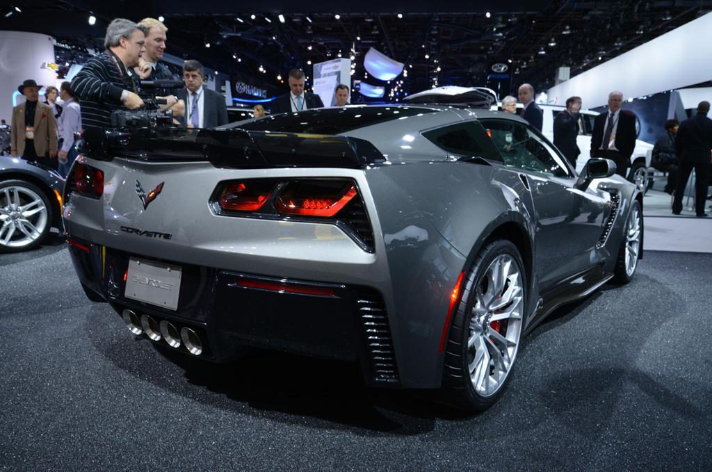 CarApocalypse's tweet photo. 2015 Corvette 👋😍 That ass! http://t.co/Yyf7V1lM5K