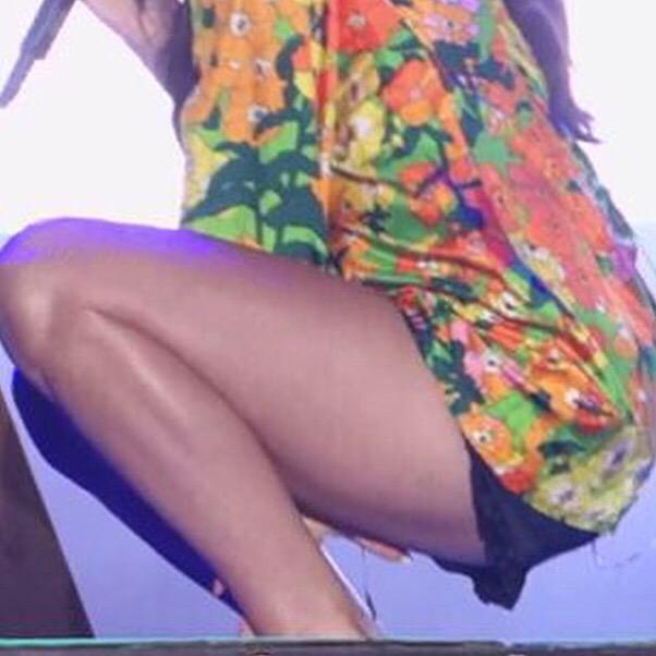 lanadelreylegs tweet picture