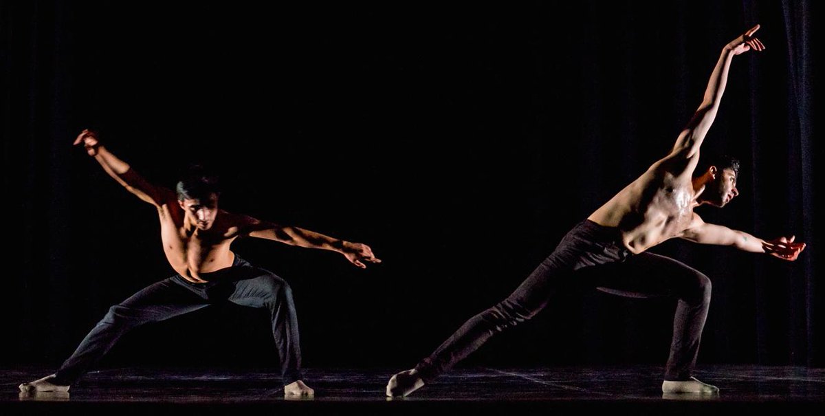 LinesBallet's tweet photo. #fbf to LINES BFA Spring Showcase. Congrats to all of our seniors graduating this weekend! #linesbfa #classof2015 http://t.co/UQHSWoDOMx