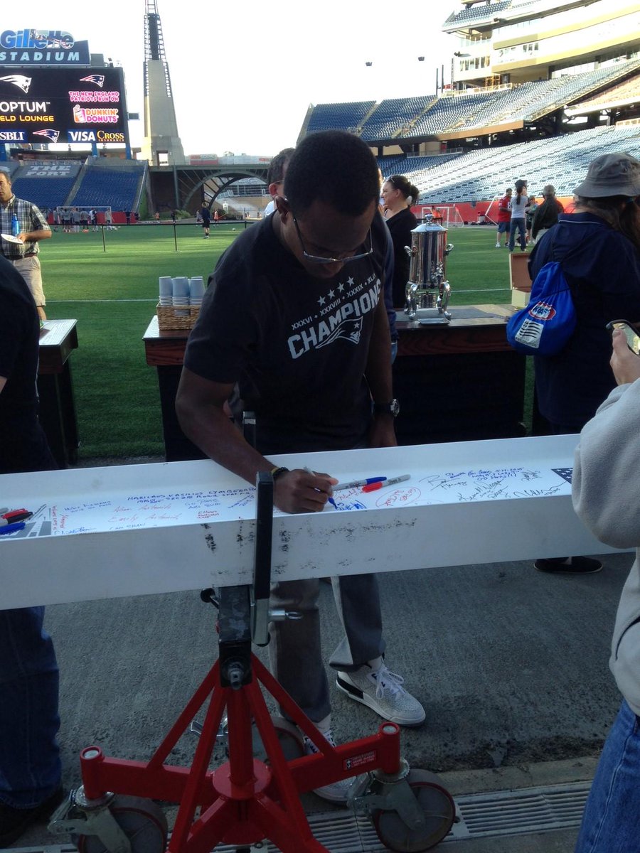 Matthew Slater joined Optum Field Lounge Members for the OFL beam