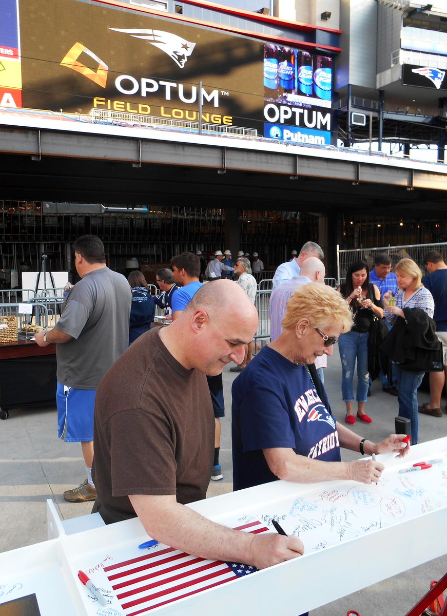 Matthew Slater joined Optum Field Lounge Members for the OFL beam