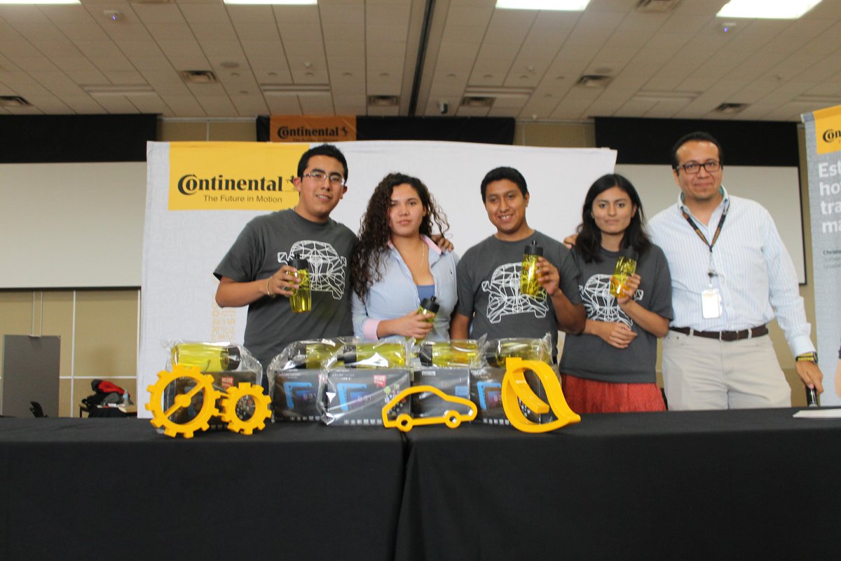 InnoWShp's tweet photo. Felicidades al equipo #7, por su mención honorífica. #InnoWShp2015 http://t.co/P386XYrfNL