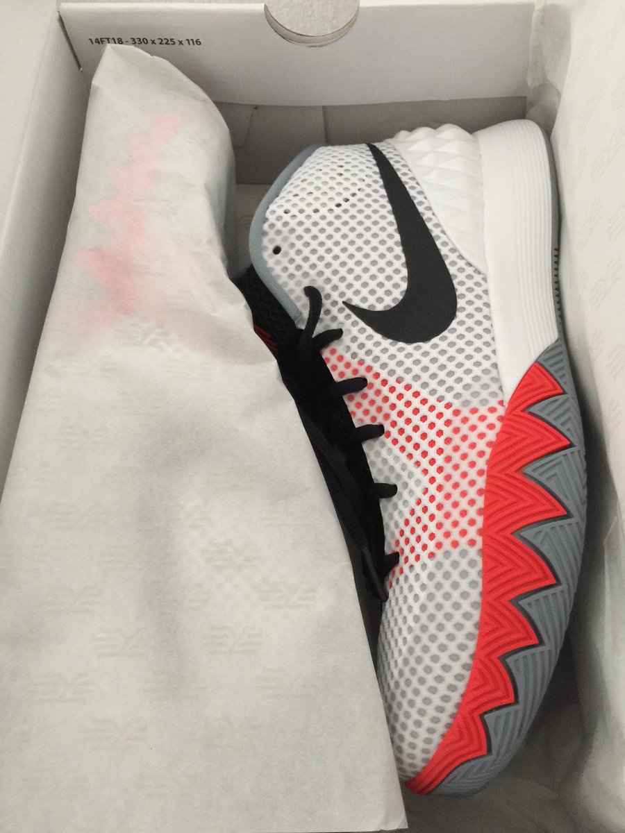 SeanLil23's tweet photo. Kyrie 1 Infrared Home size 9.5 and 10. retail+ship. 125 shipped each.  plz rt. thanks!! @Deadlaced @ATrainKickz http://t.co/0OuTw48kyr