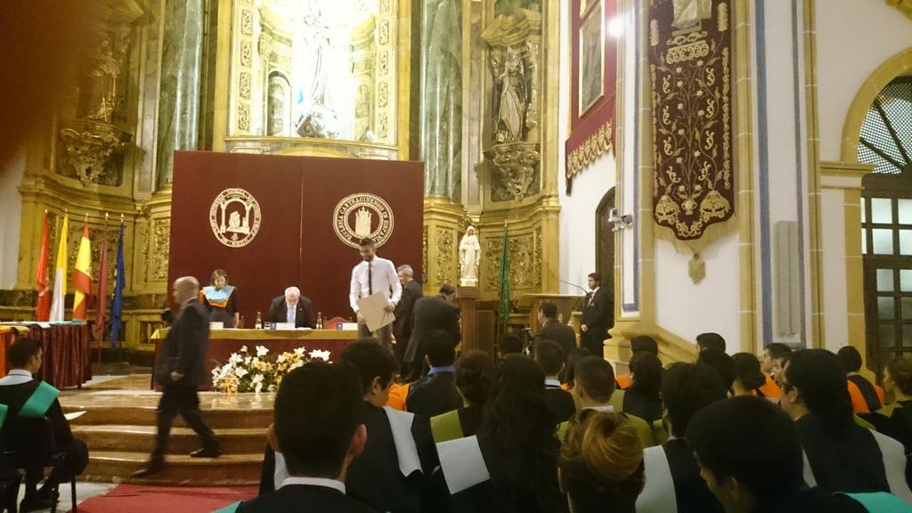 apato13's tweet photo. @joseliito77 @AntonioEgeaSaez  Alumnos premios Extraordinario TAFAD @ucam @UCAM_CAFD enhorabuena!!! http://t.co/mCcrxPAcxp