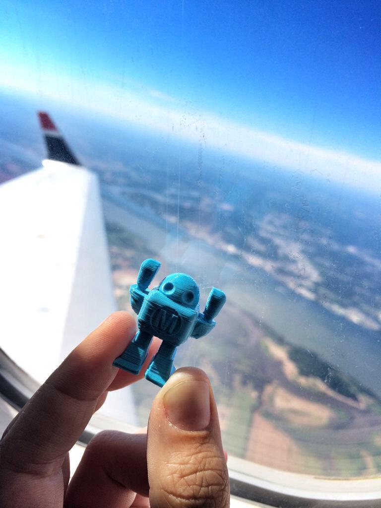 NASA3DPrinter's tweet photo. I could print a spacesuit to 'contain' an #astromaker! http://t.co/KKwW7mQPs5 @makerfaire @NASAexplores @K12FutureE http://t.co/G7X1dy3oXK