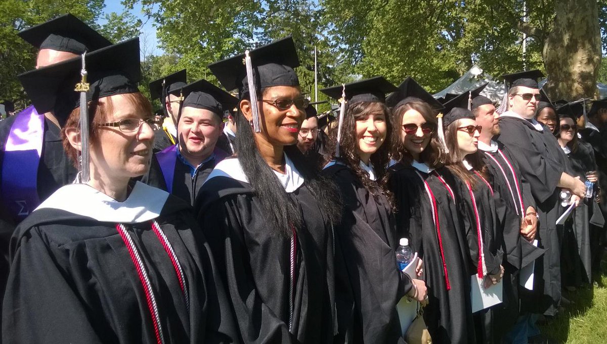 SteveRoyek's tweet photo. #MAWR15 in the front row, of course! @LeslieMartinell @RachelHerrera64 @cschill23 @JessicaROShea @JFBerenato #Rowan15 http://t.co/m0JNsIuWsT