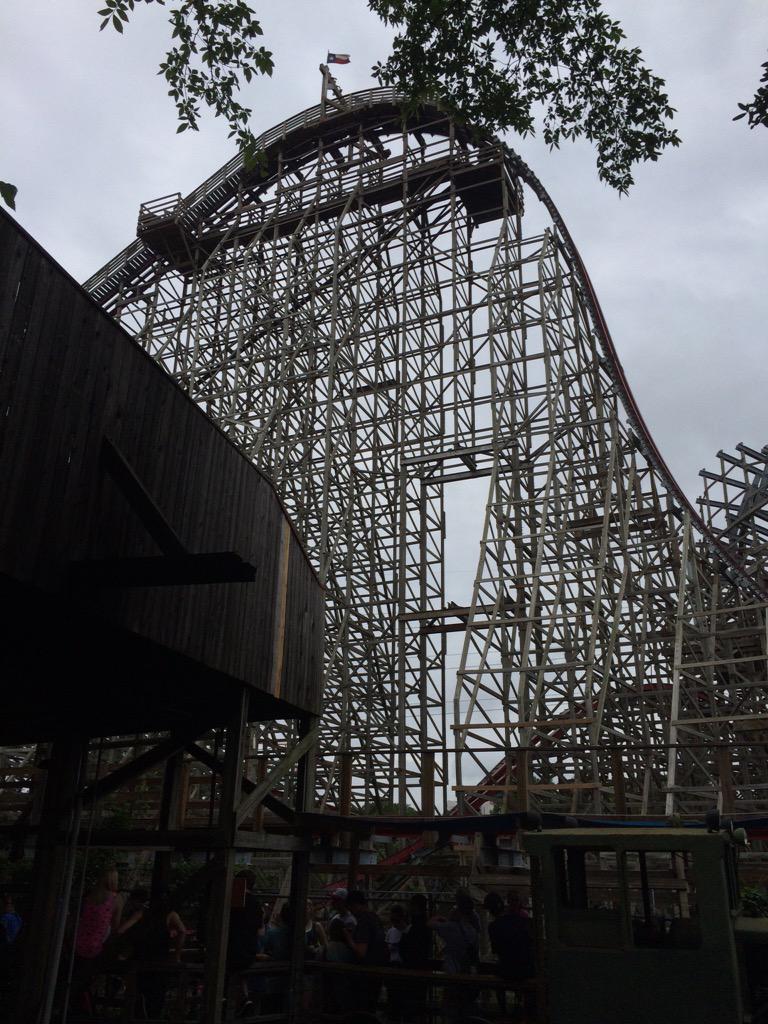 giveuspoints's tweet photo. #pcasixflags #maxUg #RCTG http://t.co/IEf9KPB9bO