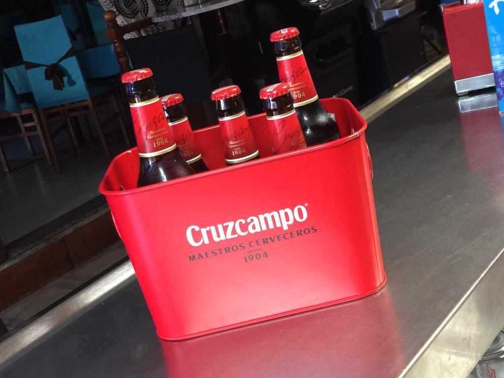 RteAcuario's tweet photo. X fin es viernes!!! Y ya tenemos plan para esta noche ... Te apuntas??!! 🍺🍻 http://t.co/DL4aQENkQv