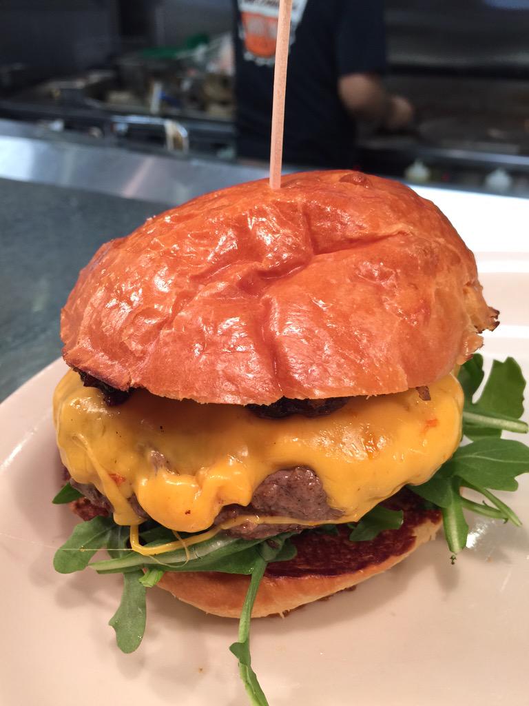 BadDaddysRAL's tweet photo. Local farm burger, all week long. http://t.co/KtNBiKdau5