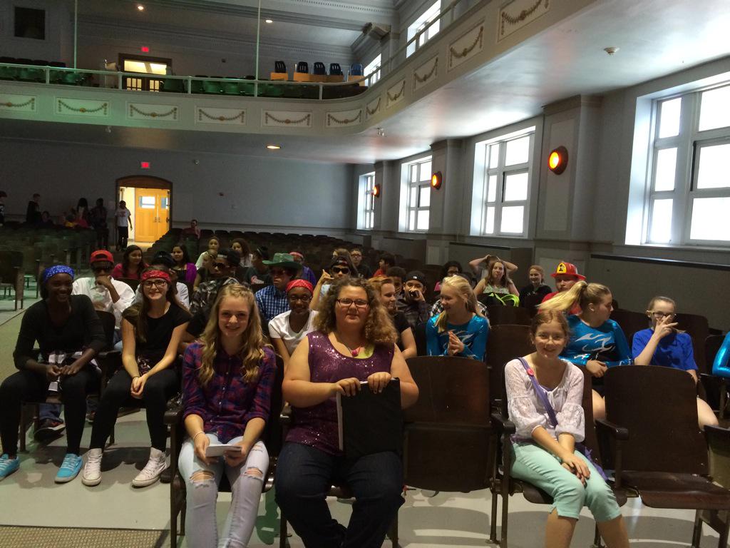 DrmartinPSU's tweet image. Next up: 503 Middle School Talent Show. #Vikingfun