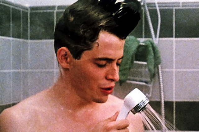 johntaylorzone's tweet photo. Sung in shower?Yes. Shirtless VO in poorly ventilated booth?Yup.
How many VO artists have done session "Full Monty"? http://t.co/JlIzByX7d0