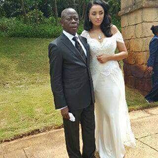 DrDamages's tweet photo. I'm sure this man is living the dream of so many Nigerian men. But gaddam it, I'm not impressed. http://t.co/g1xV0NBIeG
