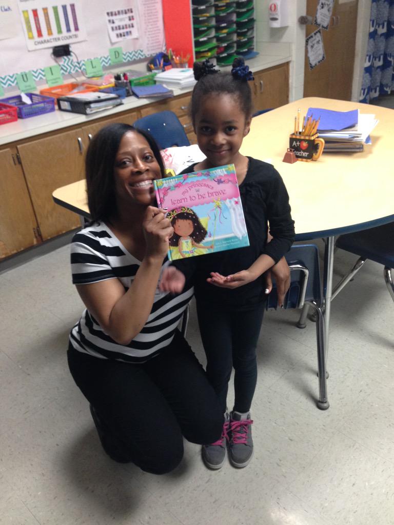 evugteveen's tweet photo. More guest readers to add to our list! http://t.co/mUhCC4Uaku