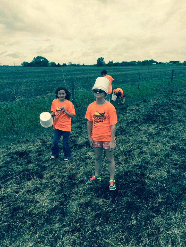 Erickson4York's tweet photo. What should I do with this empty bucket?  #buckethat.  @YESDukePride #dukepride http://t.co/eXg206Dfzn