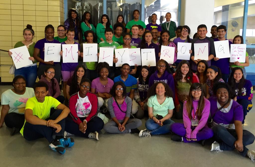 SFDSPioneers's tweet photo. #EmilyStrong #LightItUpForEmily http://t.co/taetoaoDlC