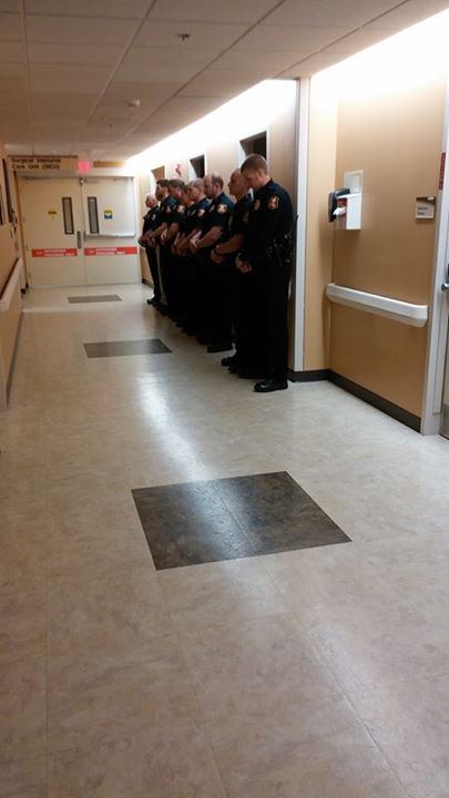 RapidCityPD's tweet photo. OST Tribal Officer William Murray died in the line of duty yesterday. Our prayers go out to Ofc Murray and his family http://t.co/48BsLsArbC
