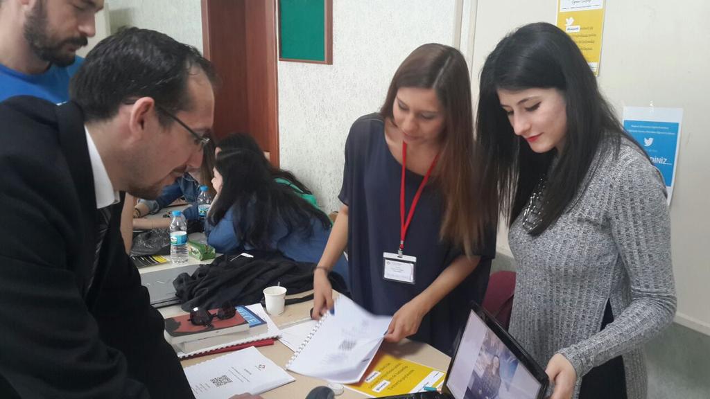 SABUNCUOGLU's tweet photo. #bueyec15 @bueyec #gnk104 #s5g4 Siber Zorbalık ile ilgili yaptığımız çalışmaları tanıttık. http://t.co/giYnEa3IL4
