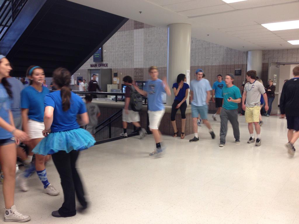 ReneeTrotier's tweet image. Our new seniors are moving a lot slower at the end. #alltuckeredout