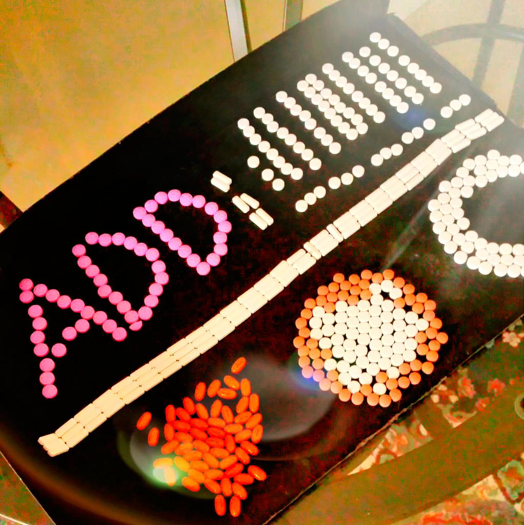 AddictednFallin's tweet image. 29 days #sober and #life has never been better.  If I can do it I know you can.  1 month supply refilled evry 2 weeks