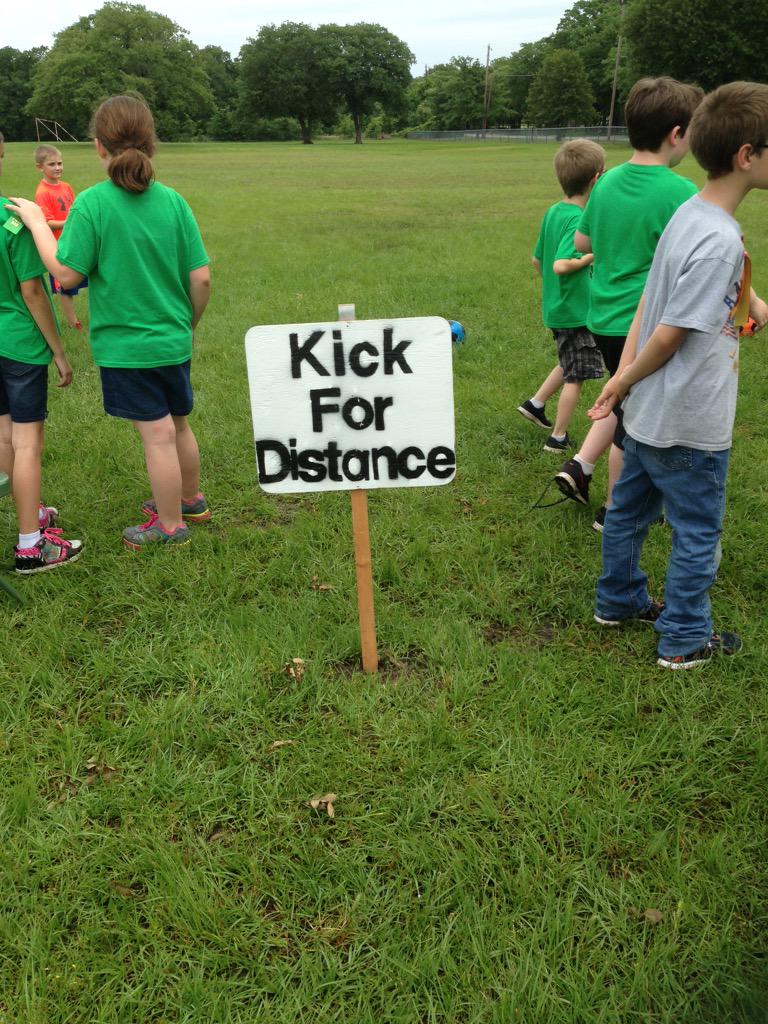 MaryMendell1's tweet photo. Today was field day at Liberty! Awesome day!! @LibertyELaisd #libertyloveslearning http://t.co/yKWBSkk693