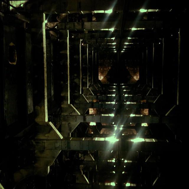 Mike_CL6's tweet photo. Veo la luz al final del túnel! Mientras tanto... #matadero #exhibition #15mayo http://t.co/vflRe6u8aG